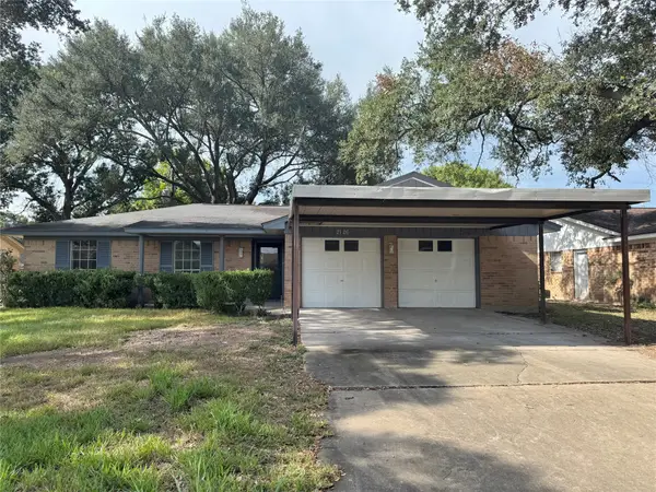 2126 Ripple Creek Drive, Rosenberg, TX 77471