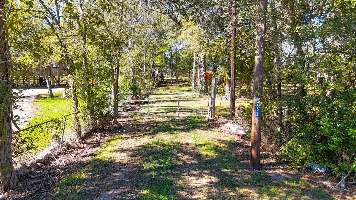 6253 N Fm 441 Road, El Campo, TX 77437 - #1