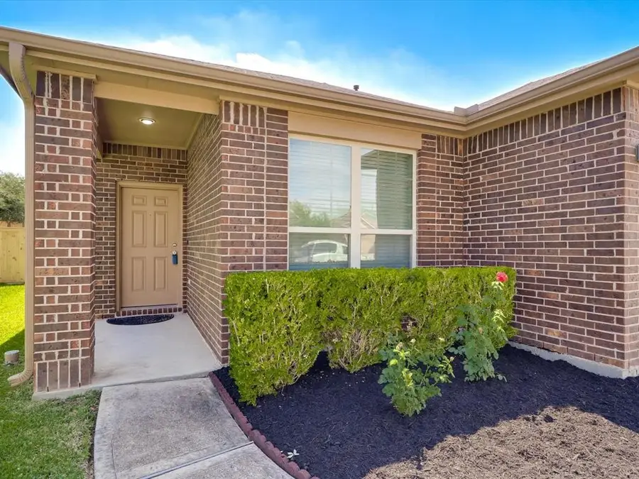 5414 Roaring Peaks Lane, Katy, TX 77449 - Image #3