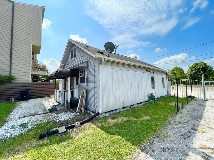 4516 Katy Freeway, Houston, TX 77007 - #3