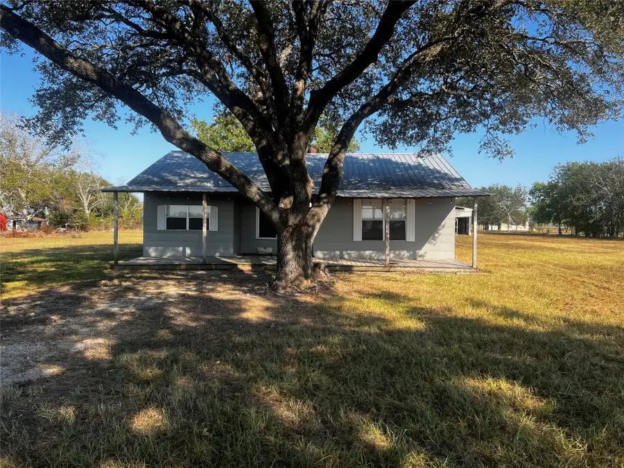 3527 S State Highway 71, El Campo, TX 77437 - #3