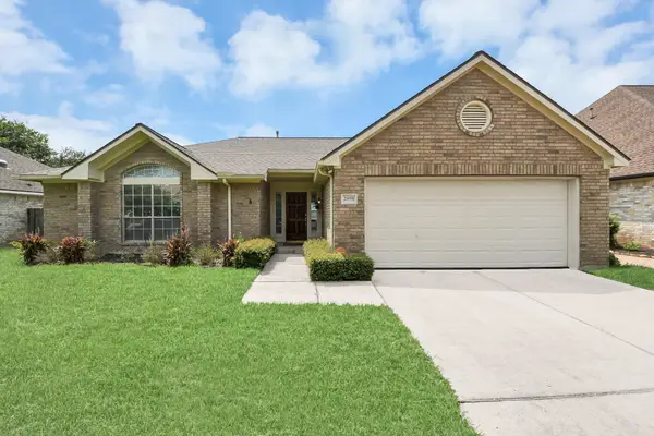 2855 Lake View Drive, Missouri City, TX 77459