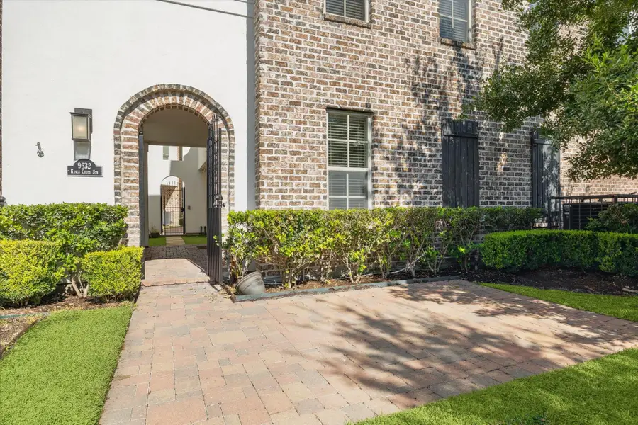 9632 Kings Cross Station, Houston, TX 77045 - #2