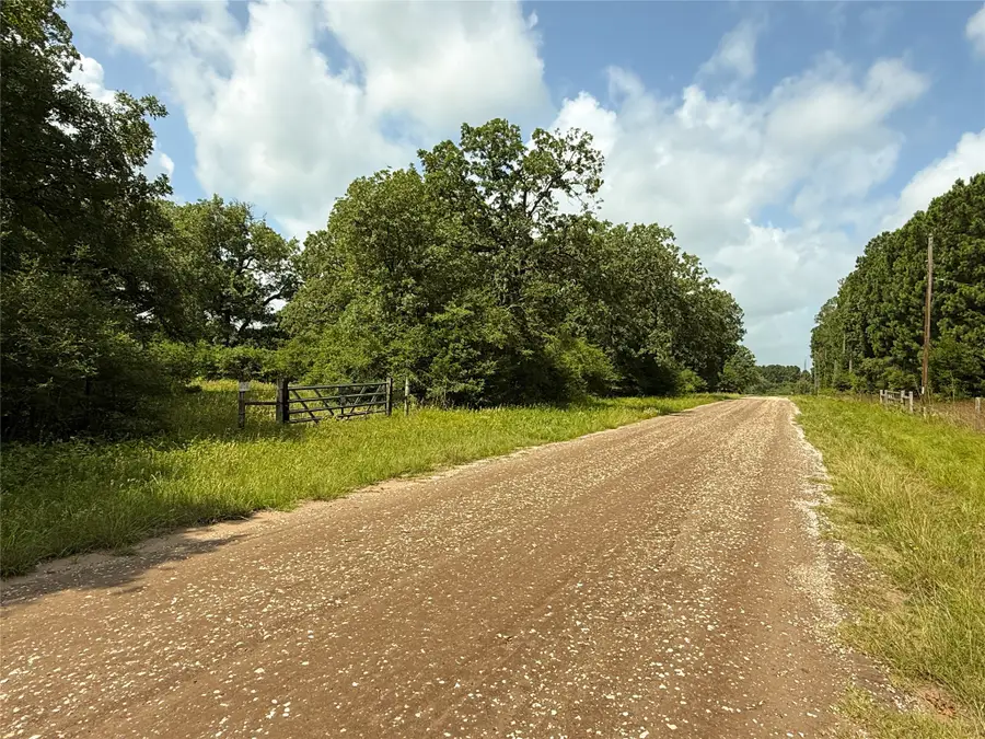 2689 County Road 261, Oakwood, TX 75855 - #2