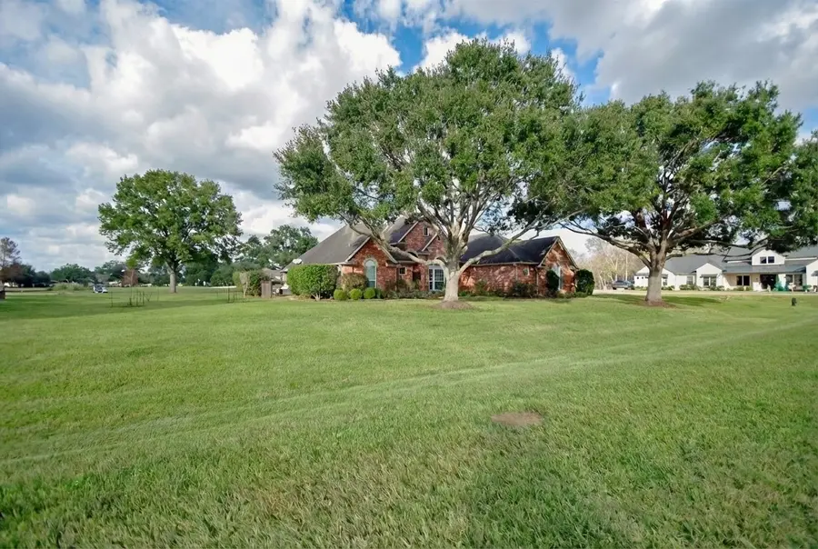 3702 Westerdale Drive, Fulshear, TX 77441 - Image #2