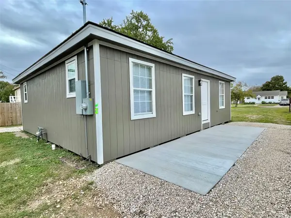 926 W 5th Street, Freeport, TX 77541