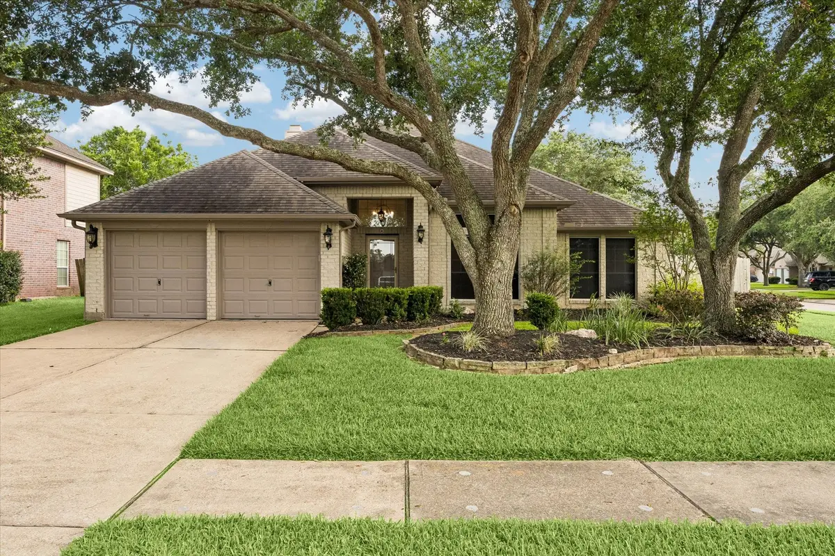 140 Greenridge Circle, League City, TX 77573 - #1