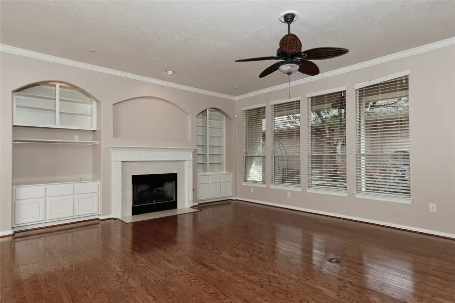 146 E Northcastle Circle, The Woodlands, TX 77384 - #3