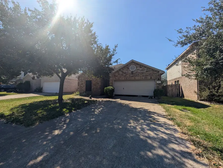 8707 E Highlands Crossing, Highlands, TX 77562 - Image #3