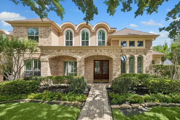 13610 Lakeshore Way Court, Houston, TX 77077