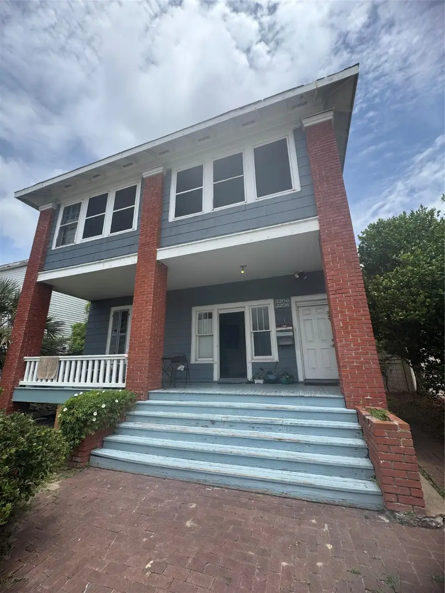 2206 Bernardo De Galvez Avenue, Galveston, TX 77550 - Image #2