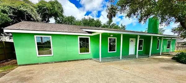 505 N 16th Street, Port O Connor, TX 77982