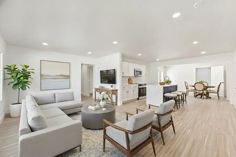 5818 Beldart Street, Houston, TX 77033 - Image #2