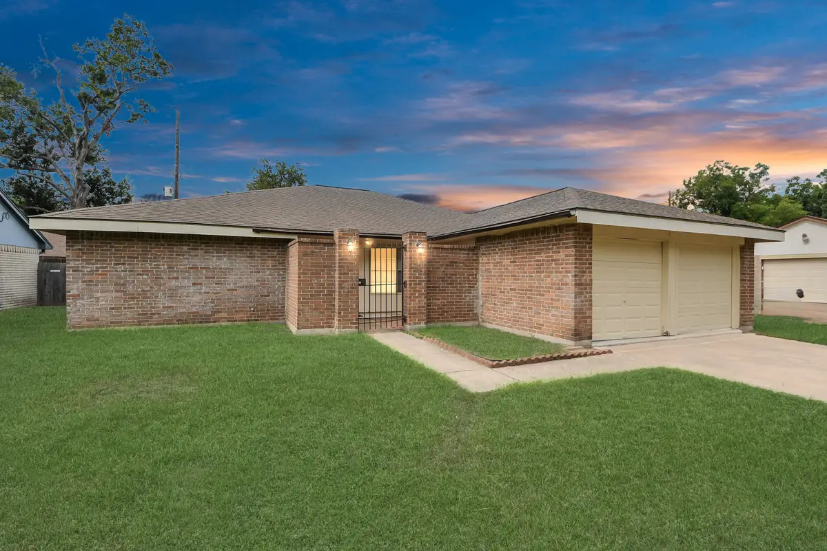 13610 Piney Oaks Drive, Houston, TX 77065 - Image #1