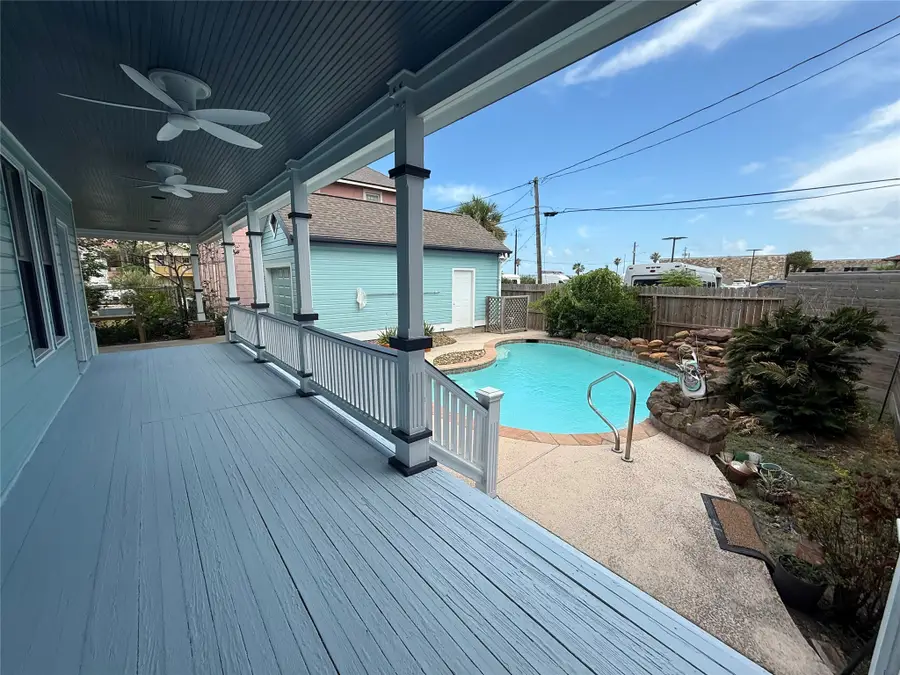 2207 Bernardo De Galvez Avenue, Galveston, TX 77550 - Image #3