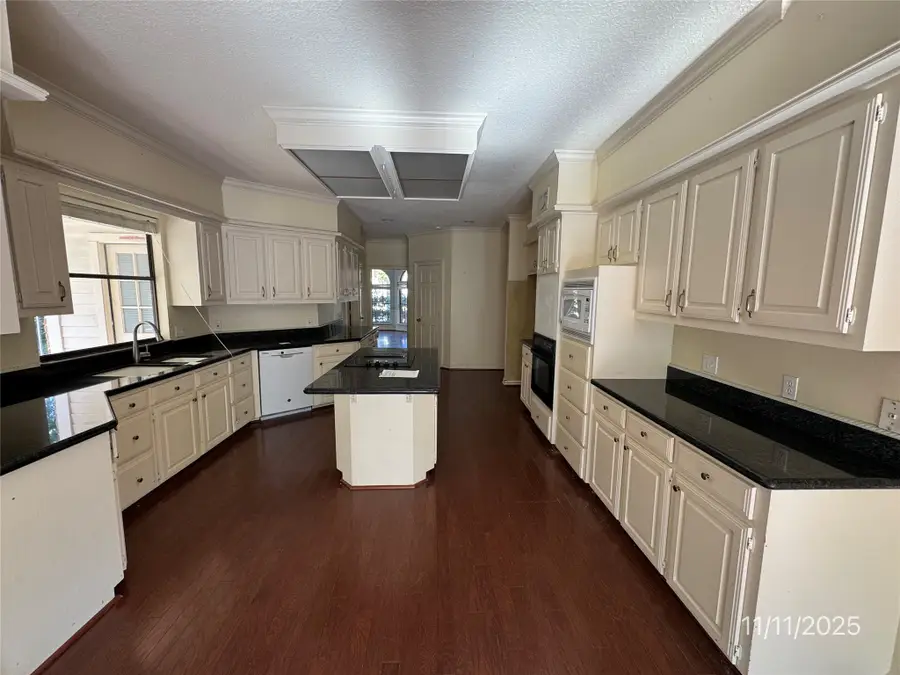 5223 Charnwick Court, Houston, TX 77069 - Image #3