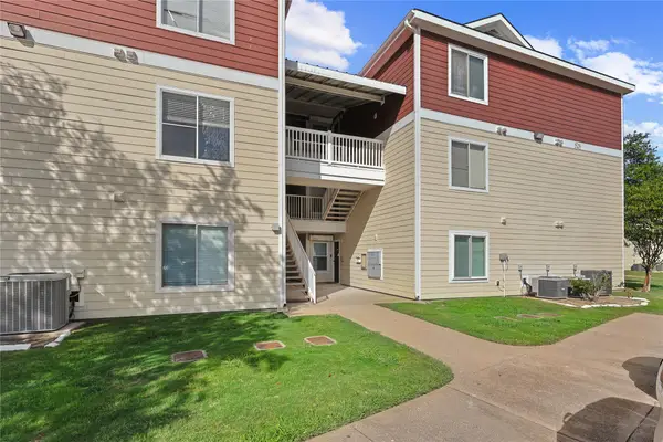 529 Southwest Parkway #304, College Station, TX 77840