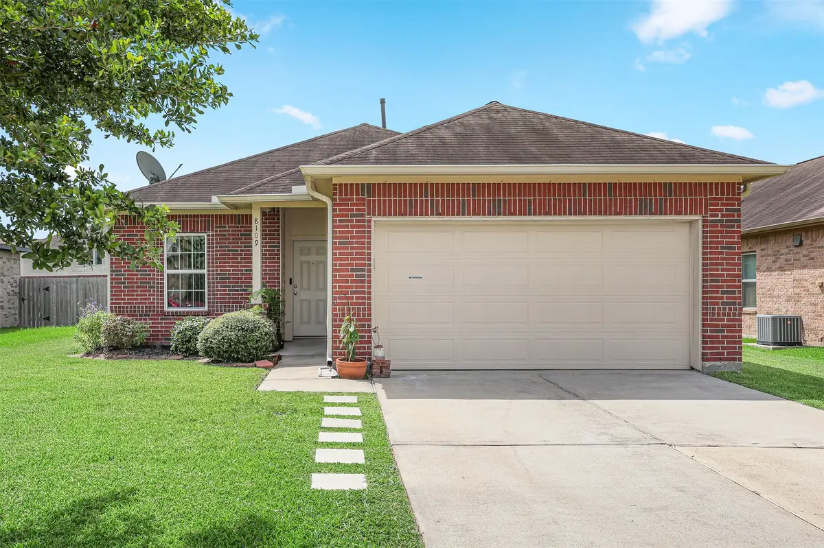 8109 Quartz Lane, Texas City, TX 77591 - #1