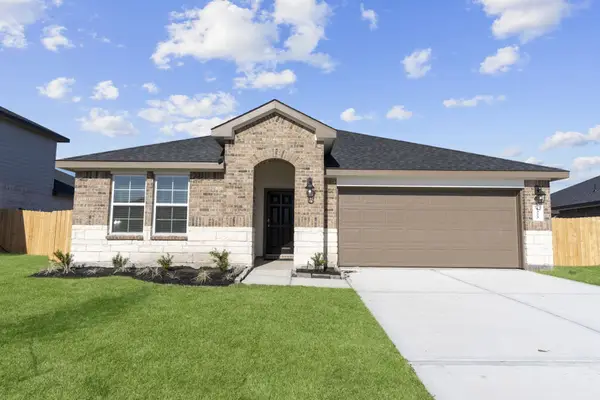 1018 Paddlefish, Alvin, TX 77511
