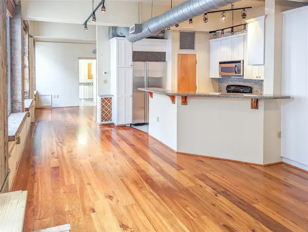 711 Main St Street #905, Houston, TX 77002