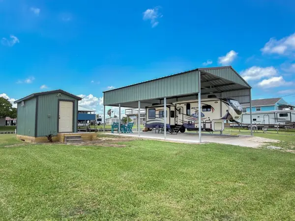 35123 Gulfview Drive, Sargent, TX 77414