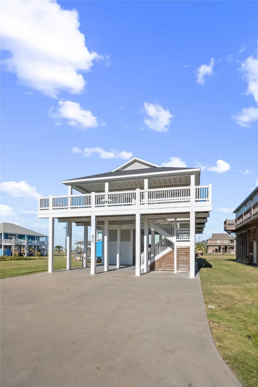 972 Pelican Lane, Crystal Beach, TX 77650 - Image #2