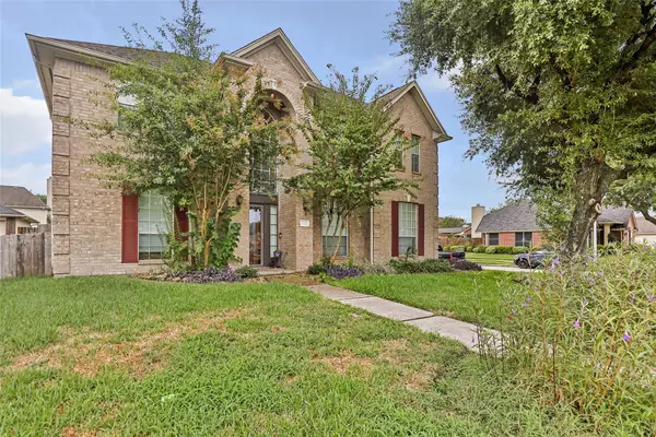 1831 Country Club Cove Drive, Baytown, TX 77521