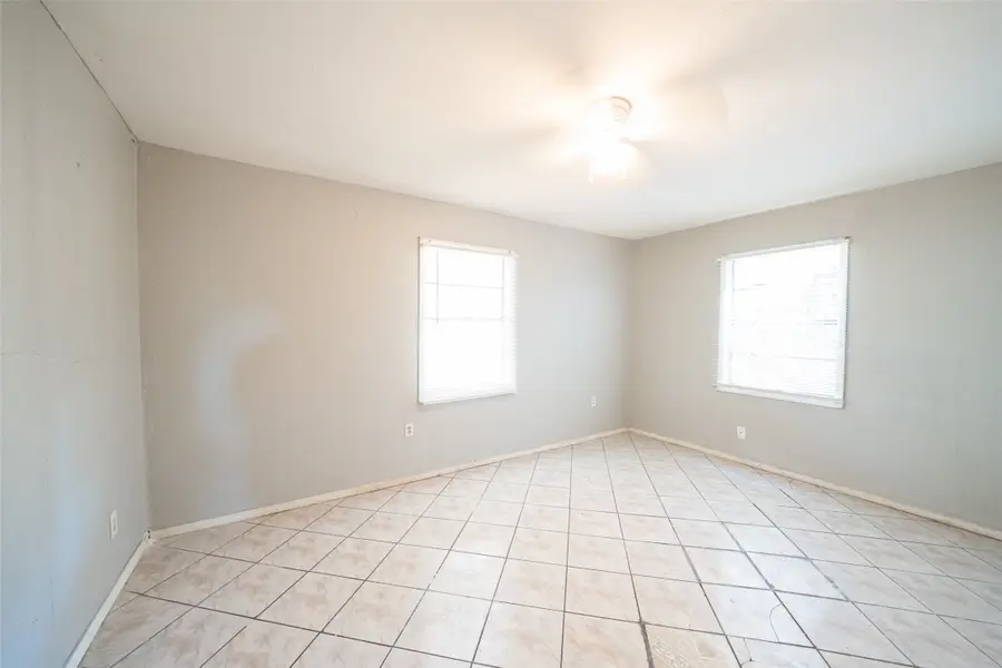10418 Burman Street, Houston, TX 77029 - Image #3