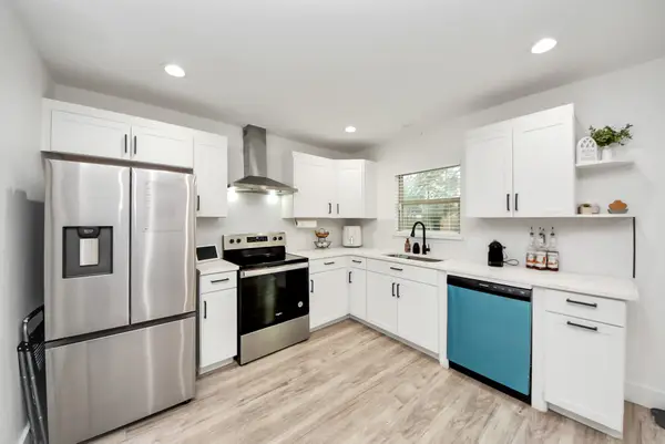 1110 Johnson Street, Pasadena, TX 77506