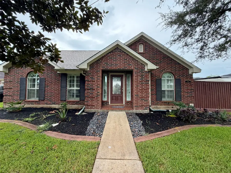 2119 Meadows Boulevard, League City, TX 77573 - #2