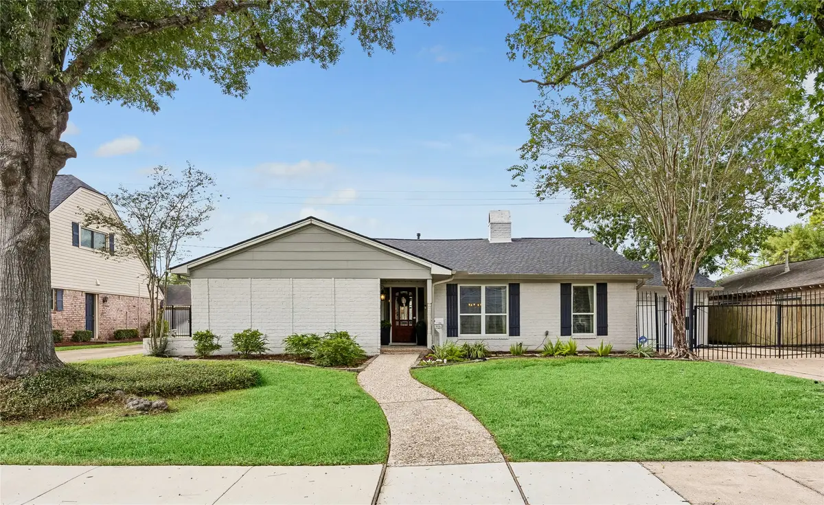 906 Walnut Bend Lane, Houston, TX 77042 - #1