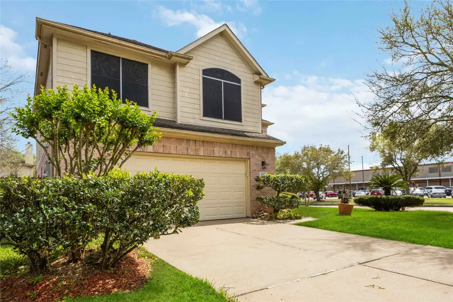 602 Beverly Circle, Stafford, TX 77477 - #2