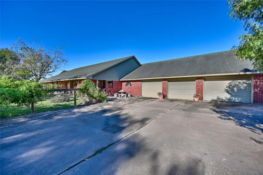 6950 Old Mill Creek Road, Brenham, TX 77833 - Image #2
