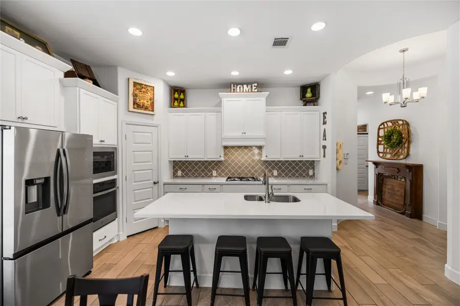 122 Hidden Peak Drive, Montgomery, TX 77316 - #2