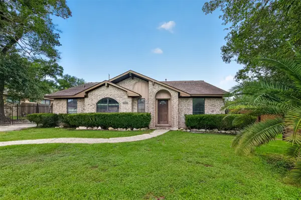 12839 Eastbrook Drive, Houston, TX 77013