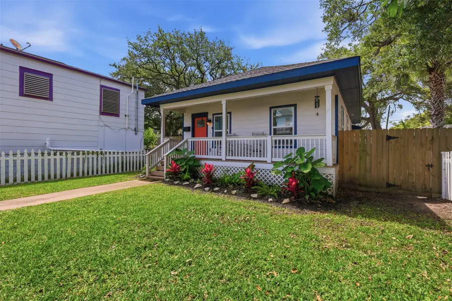 3511 Avenue Q, Galveston, TX 77550 - #2