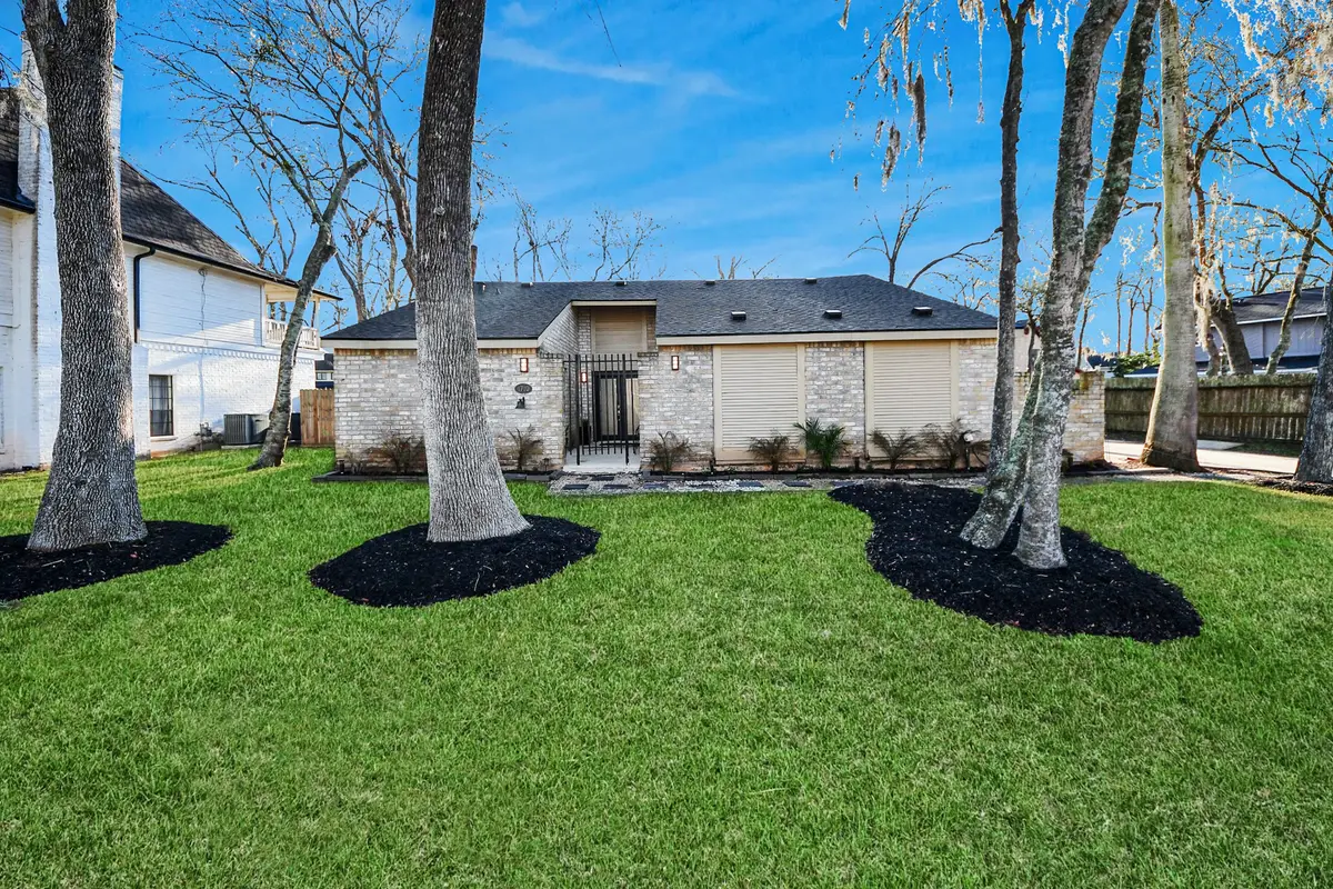 1710 Wildwood Lane, Richmond, TX 77406 - Image #1