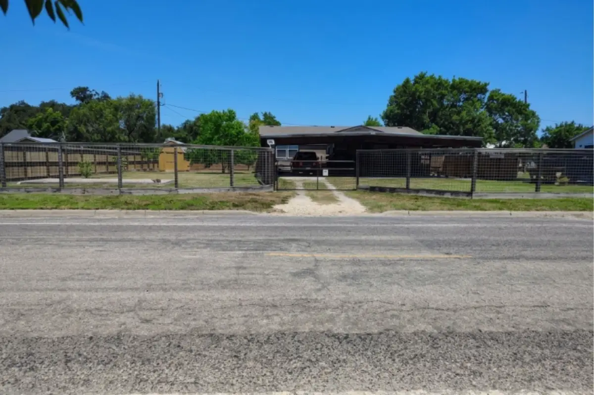 505 Locke Street, Woodsboro, TX 78393 - #1