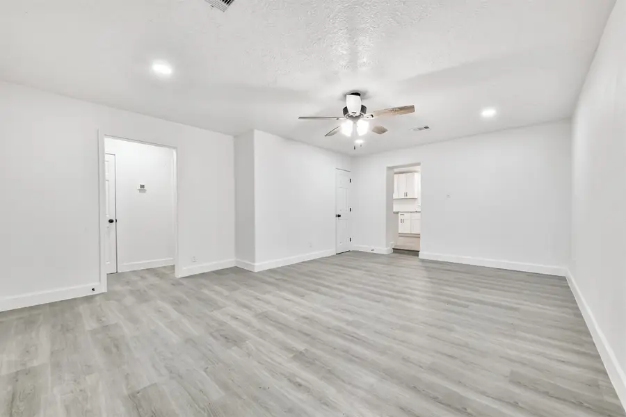 2121 County Road 892, Alvin, TX 77511 - Image #3