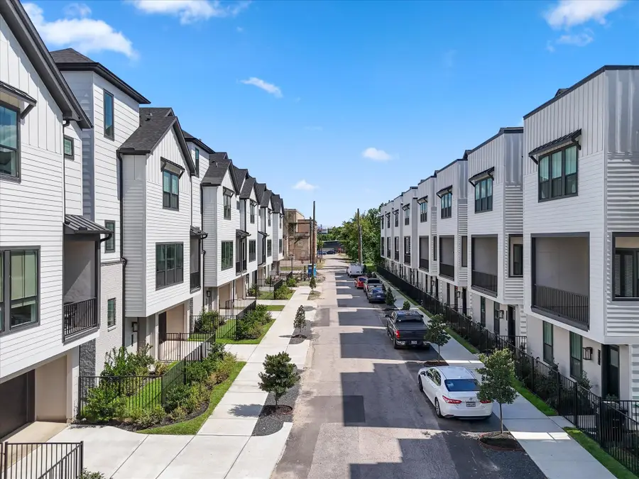 2218 Dennis Street, Houston, TX 77004 - Image #3