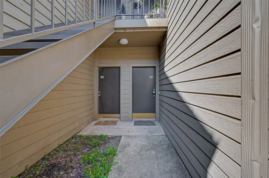 10049 Westpark Drive #135, Houston, TX 77042 - Image #2
