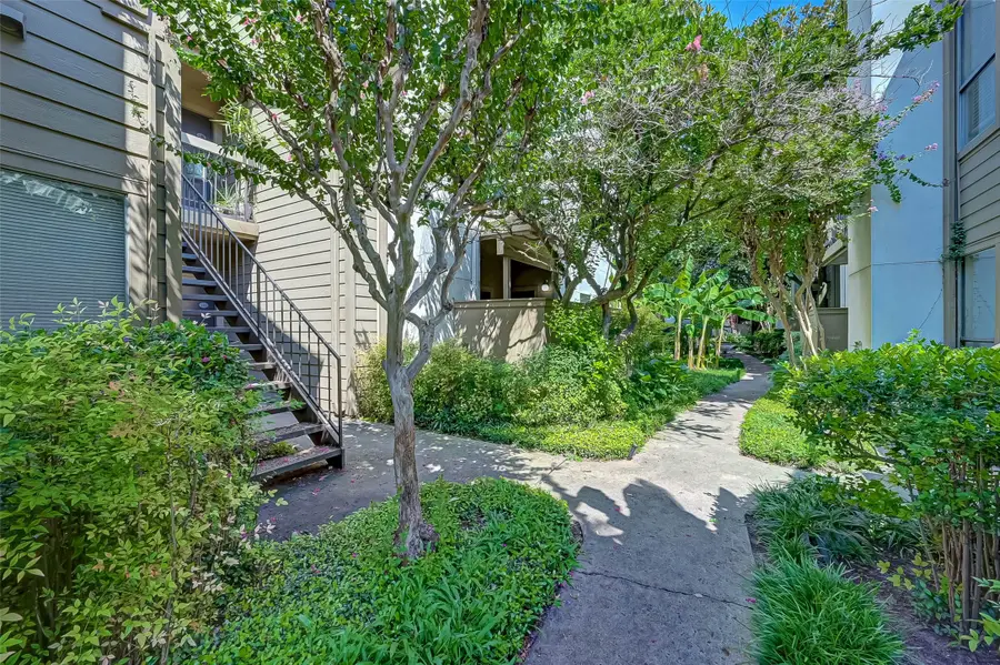 10049 Westpark Drive #135, Houston, TX 77042 - Image #3