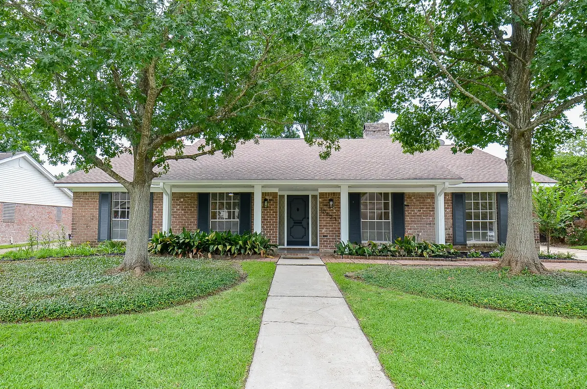10623 Longmont Drive, Houston, TX 77042 - #1