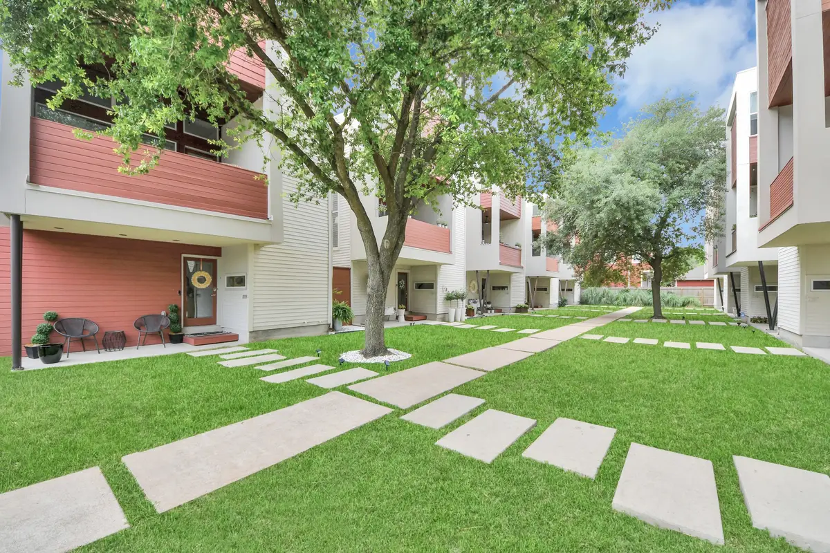 1113 W 17th Street, Houston, TX 77008 - #1