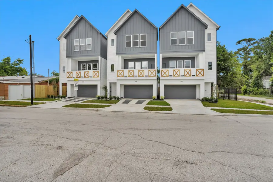 806 Schweikhardt St, Houston, TX 77020 - #3