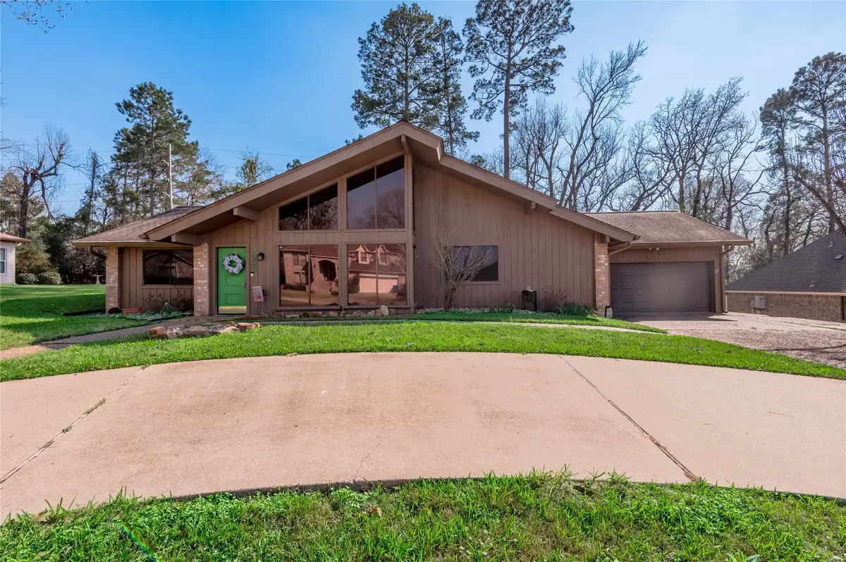 1433 Green Briar Drive, Huntsville, TX 77340 - #1
