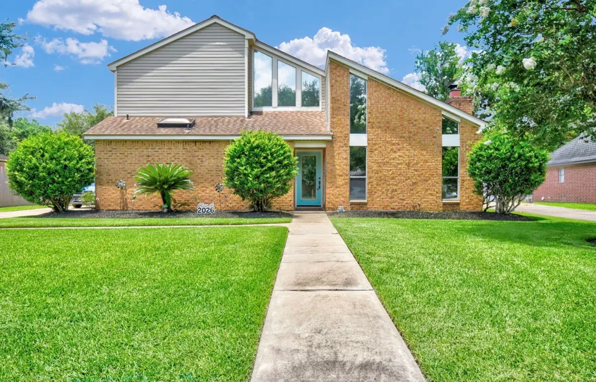 221 Wedgewood Street, Lake Jackson, TX 77566 - #1