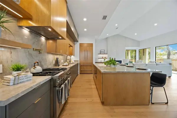 1823 Ebony Lane, Houston, TX 77018