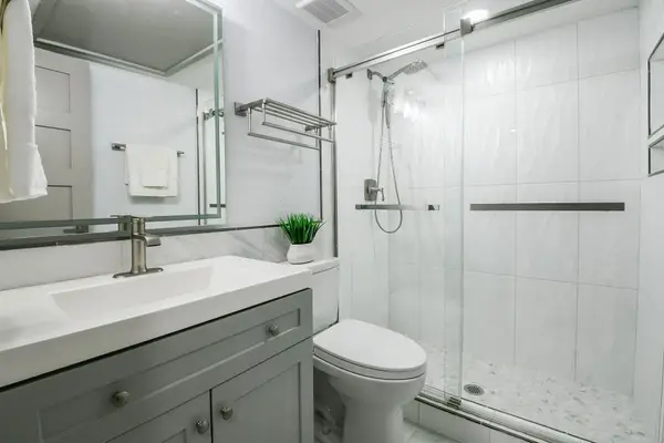 2300 Augusta Drive #28, Houston, TX 77057