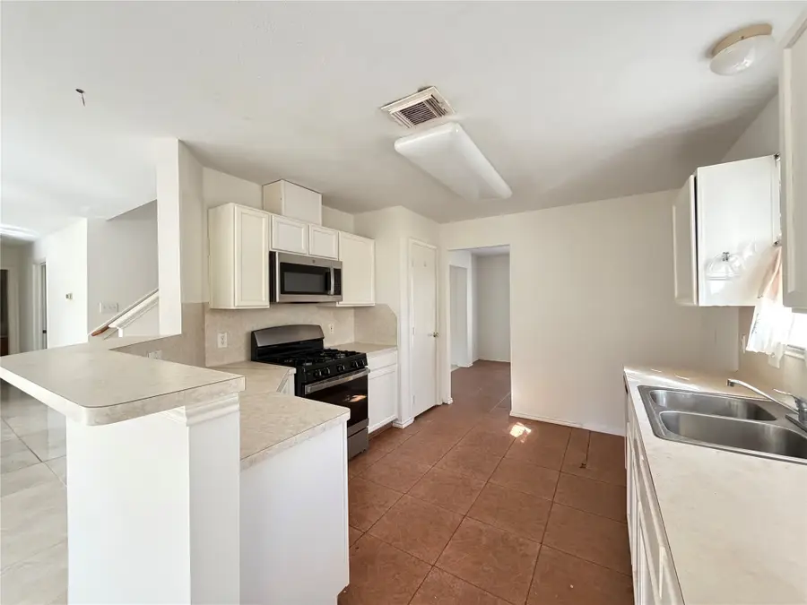 3303 Bent Spring Court, Katy, TX 77449 - Image #3